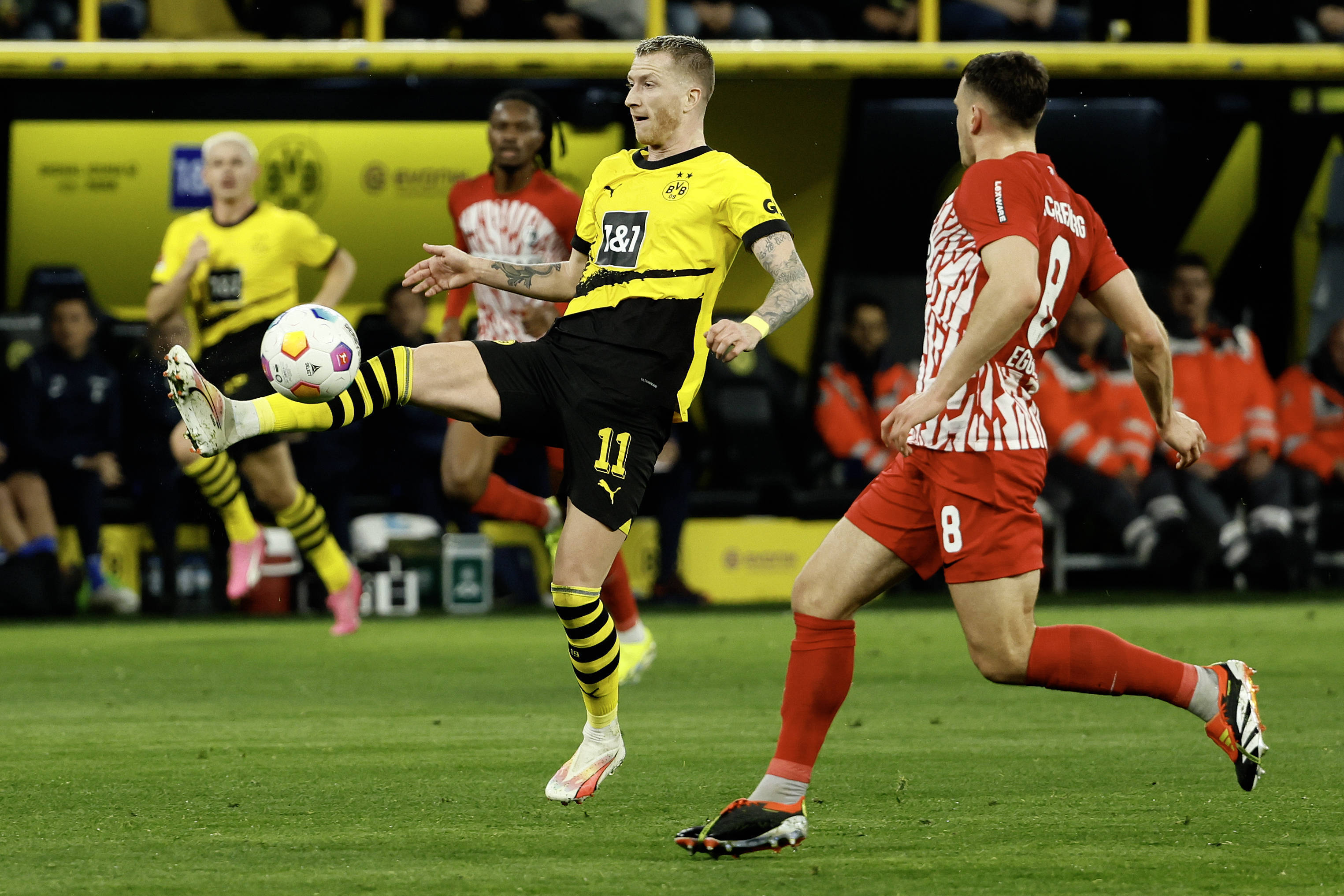 转折点!勒沃库森防线松动,CBA季后赛清晨攻防权衡,媒体盛赞,训练强度明显提升的简单介绍 转折点!勒沃库森防线松动,CBA季后赛清晨攻防权衡,媒体盛赞,训练强度明显提升的简单介绍